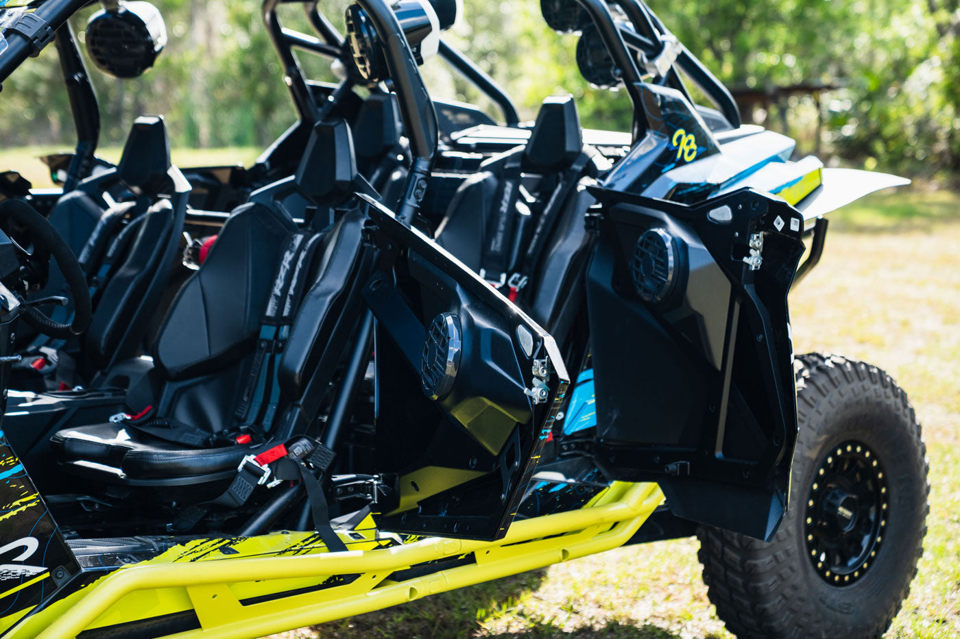 Roswell OFFROAD 6.5" Firefly Cage Speakers